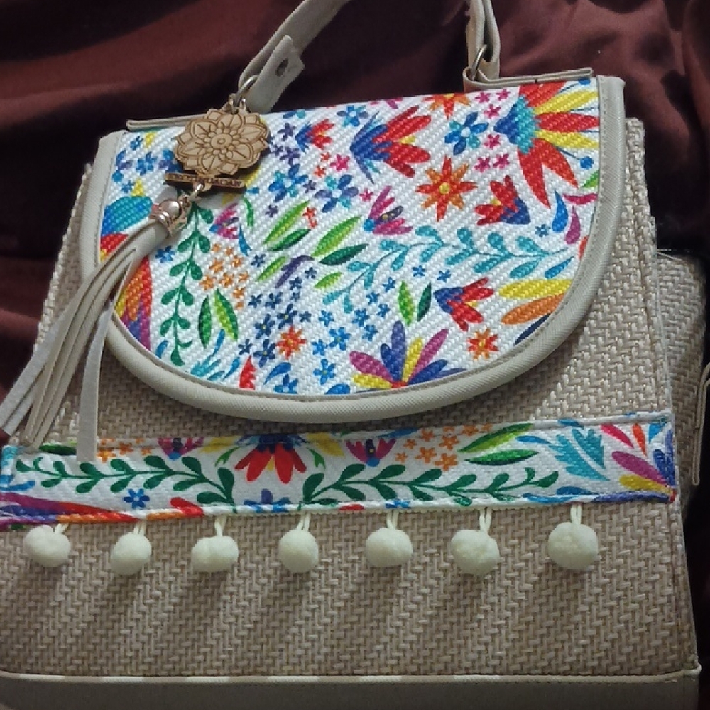 Mexican "Teotihuacan' Floral Embroidered Beige Handbag